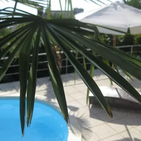 Appartement Deluxe Pool-apartment *