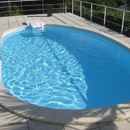 Deluxe Pool-apartment Appartement