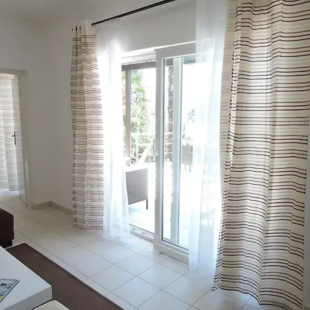 Deluxe Pool-apartment 公寓